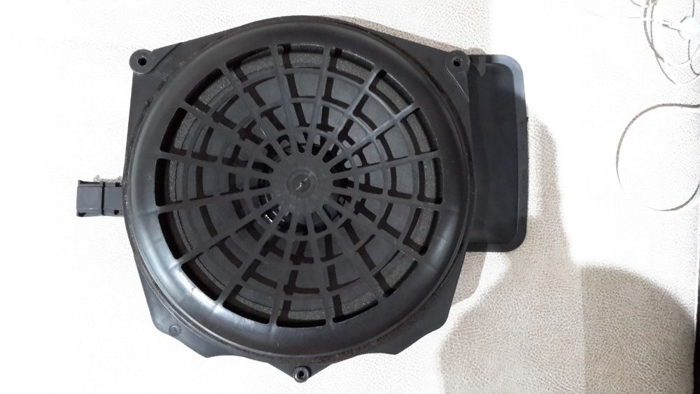 Subwoofer audi A4 B6 B7 carro