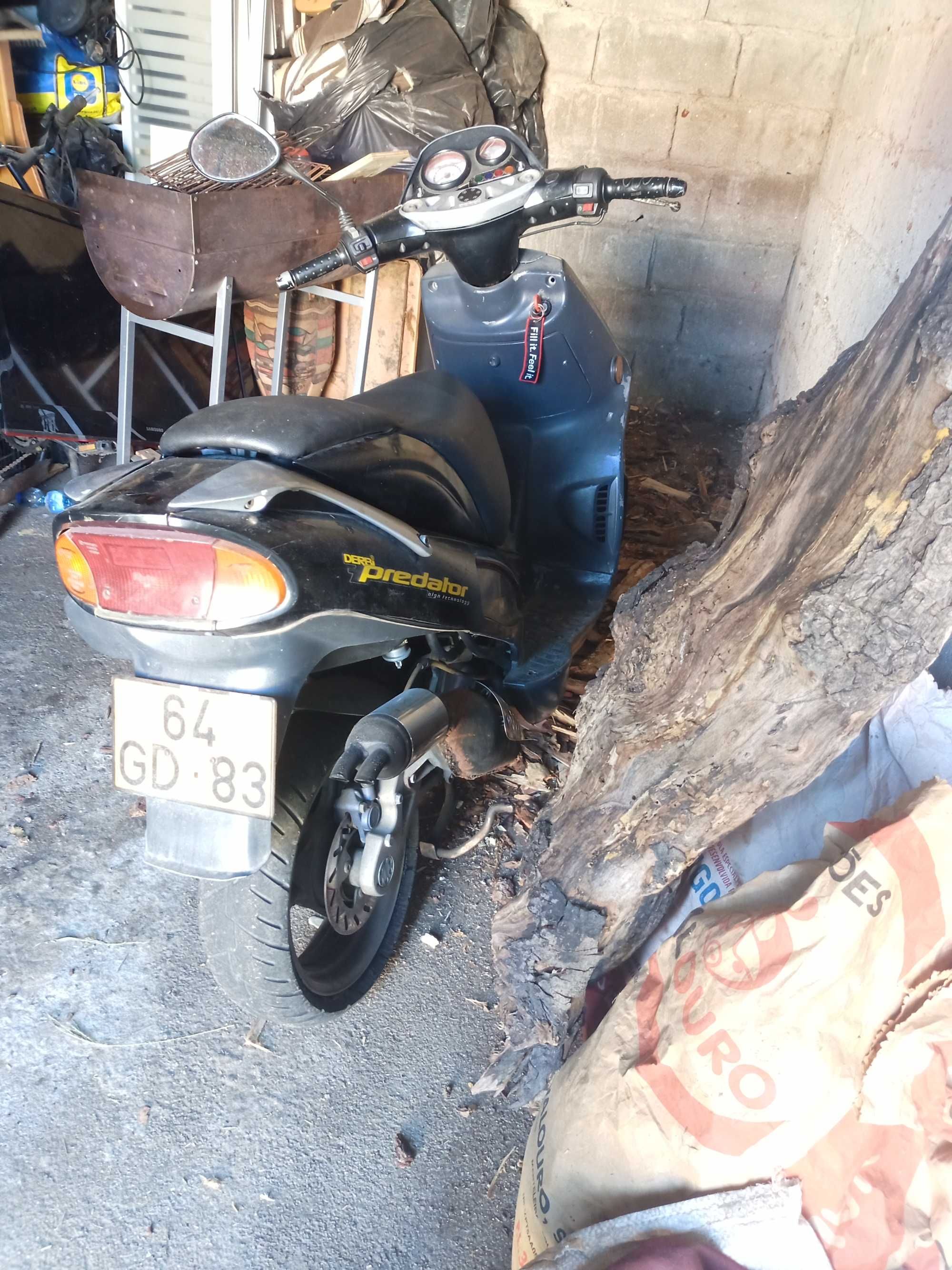 Vendo secooter Dérbi Predator/aceito propostas