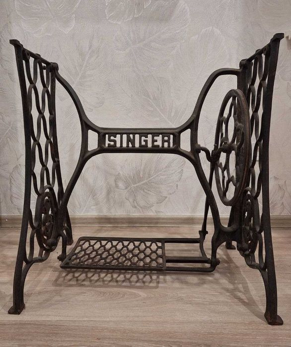 Старовинна Станіна "Зінгер"