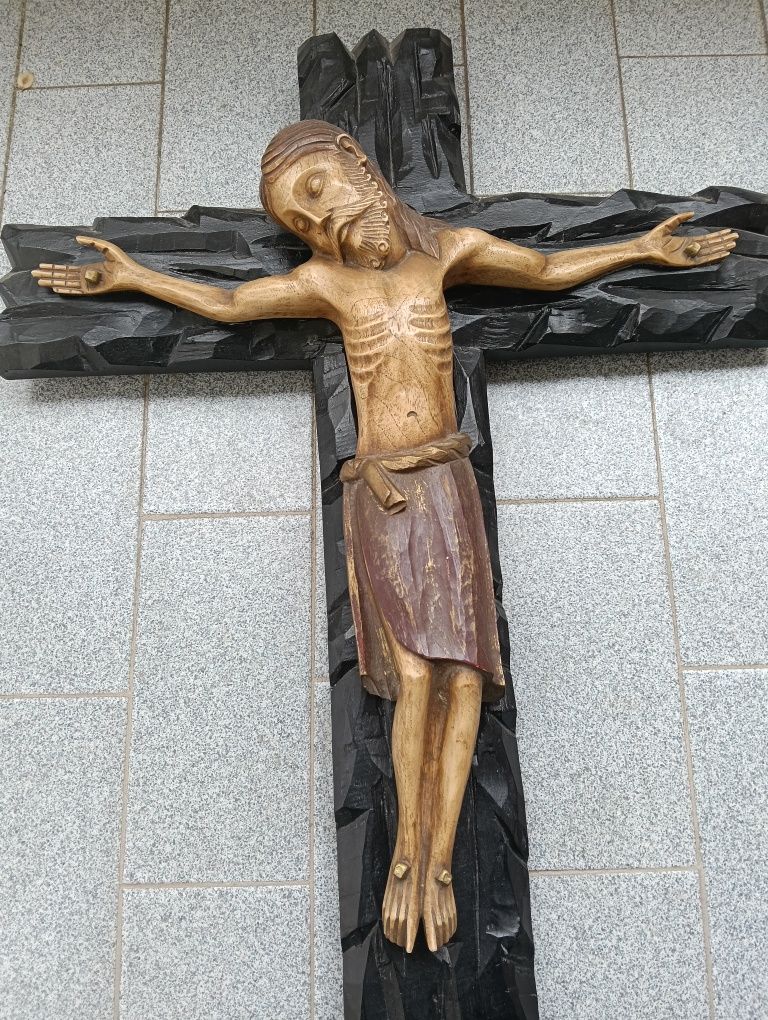 Crucifixo em marfinite