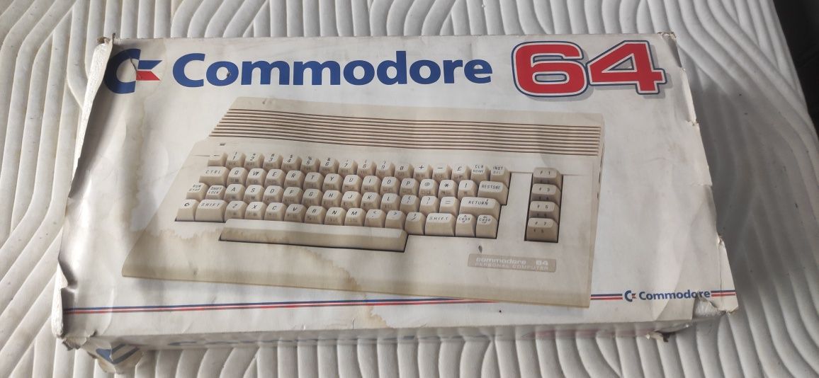 Komputer COMMODORE 64 C64 pudełko oryginalne