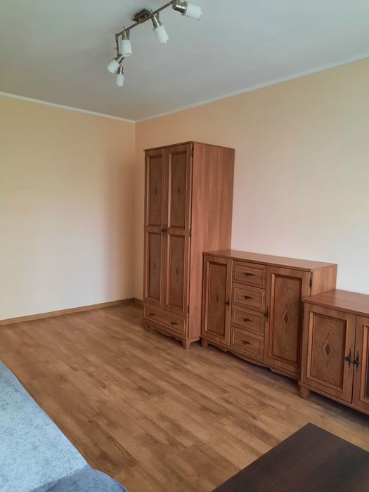 POKÓJ z balkonem w 2-pokojowym, rozkładowym mieszkaniu