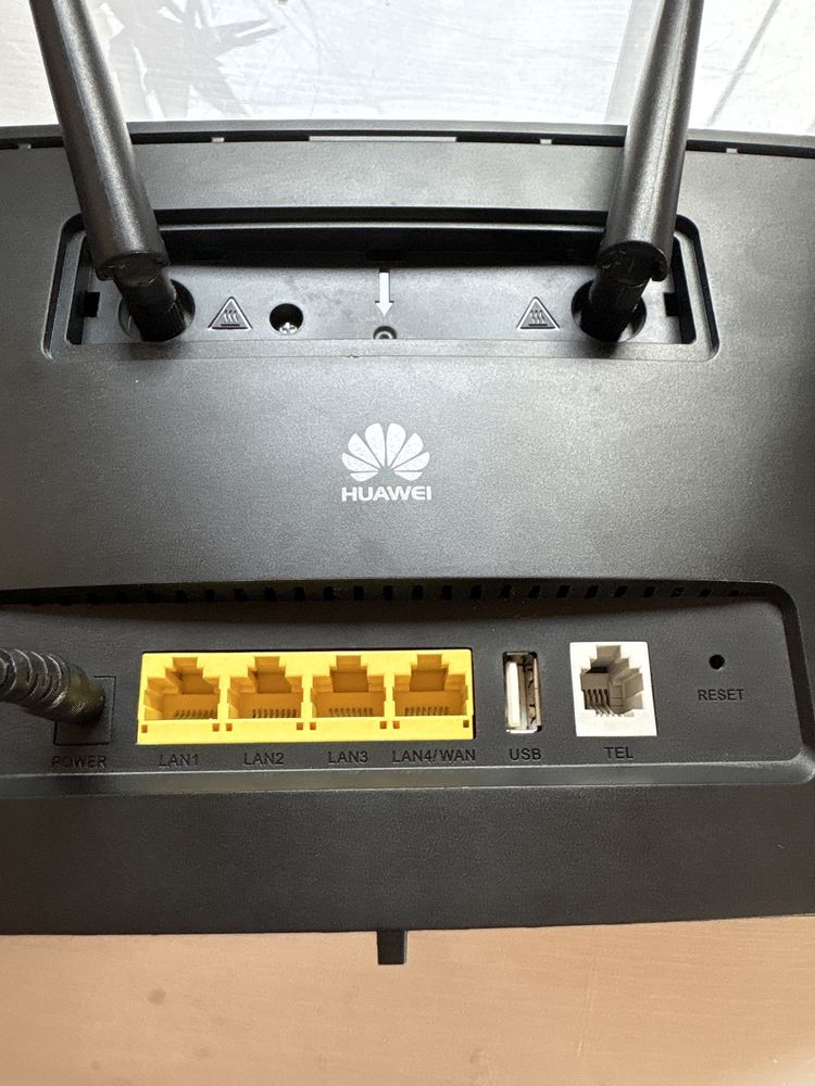 Router B525s- 23a WiFi Huawei