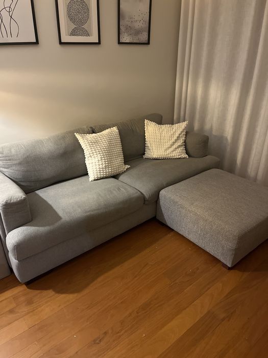 Sofa 3 lugares 2,2m + puff