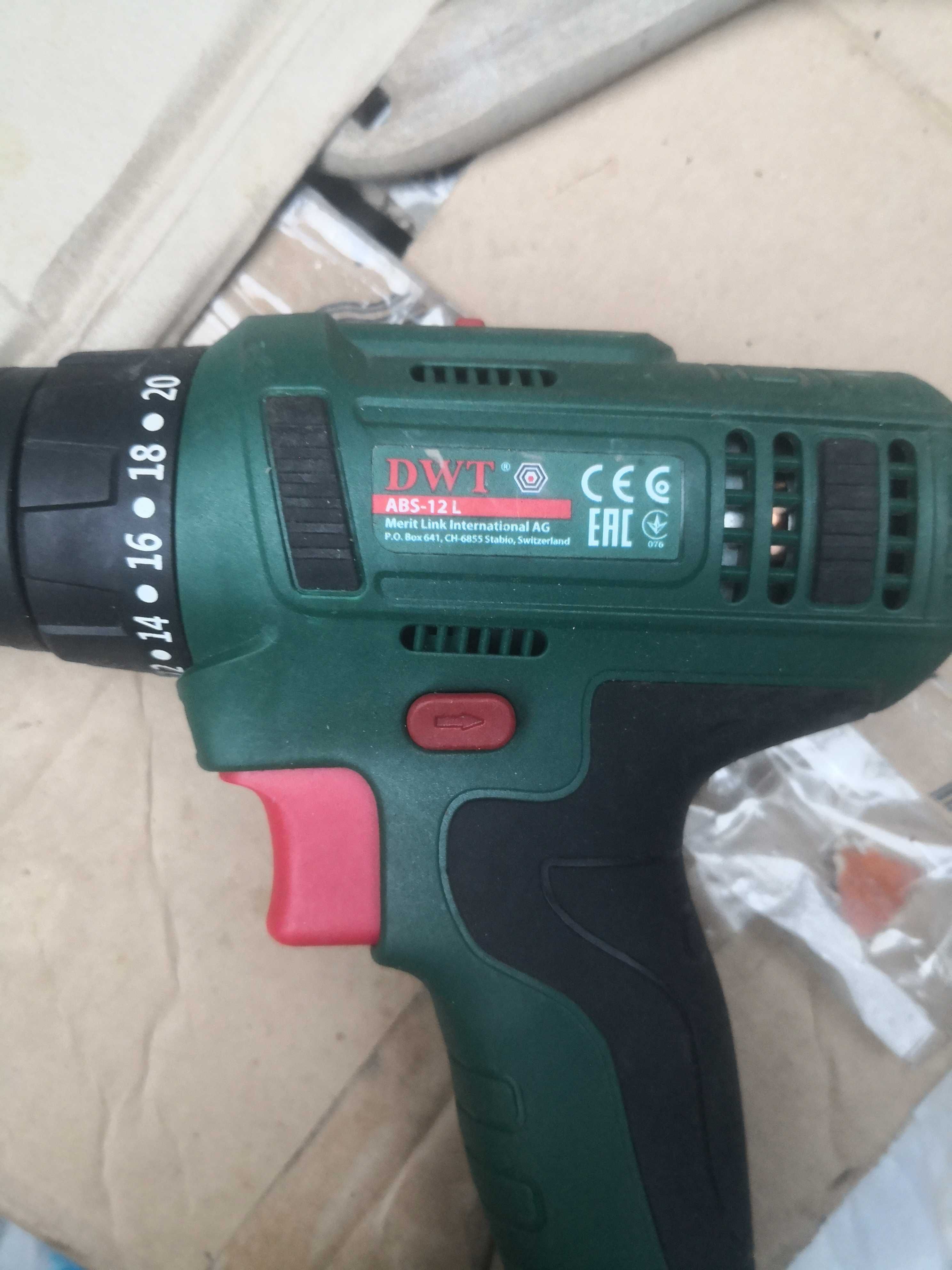 Аккумуляторный шуруповёрт новый DWT sbs 12l crown 12v
