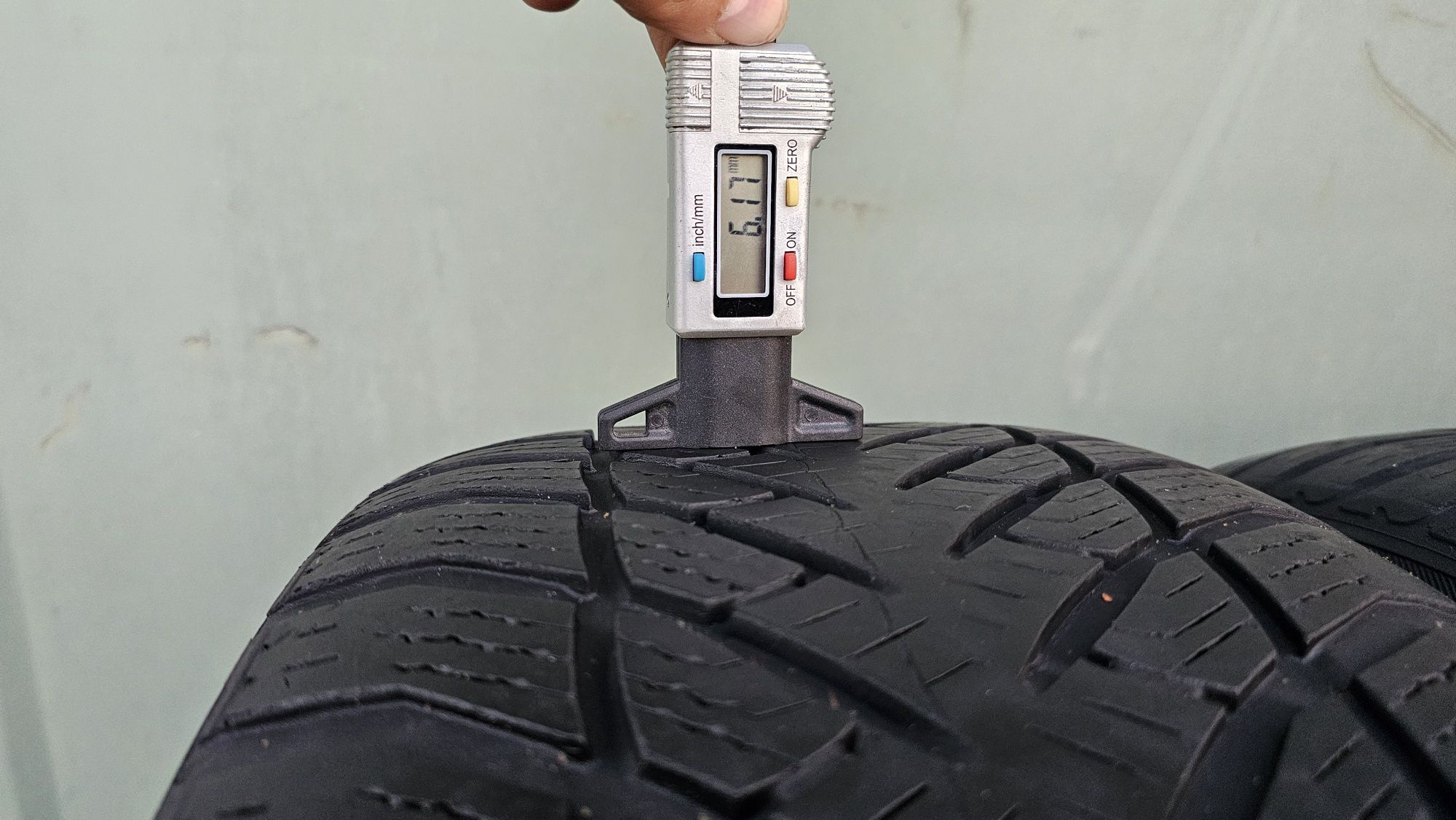 Зимние шины Goodyear ultragrip performance+ 225/50/17 Комплект 8мм