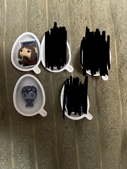 Киндер джой очень странные дела