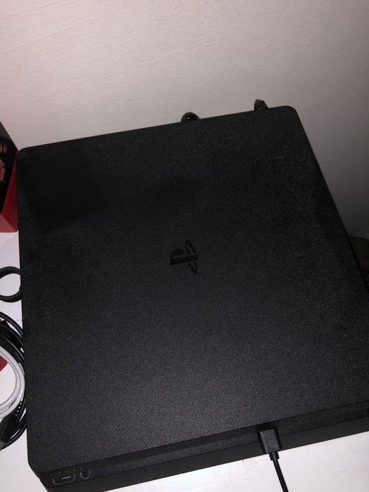 Vendo Ps4 1T Slim ou troco/vai com o ecra