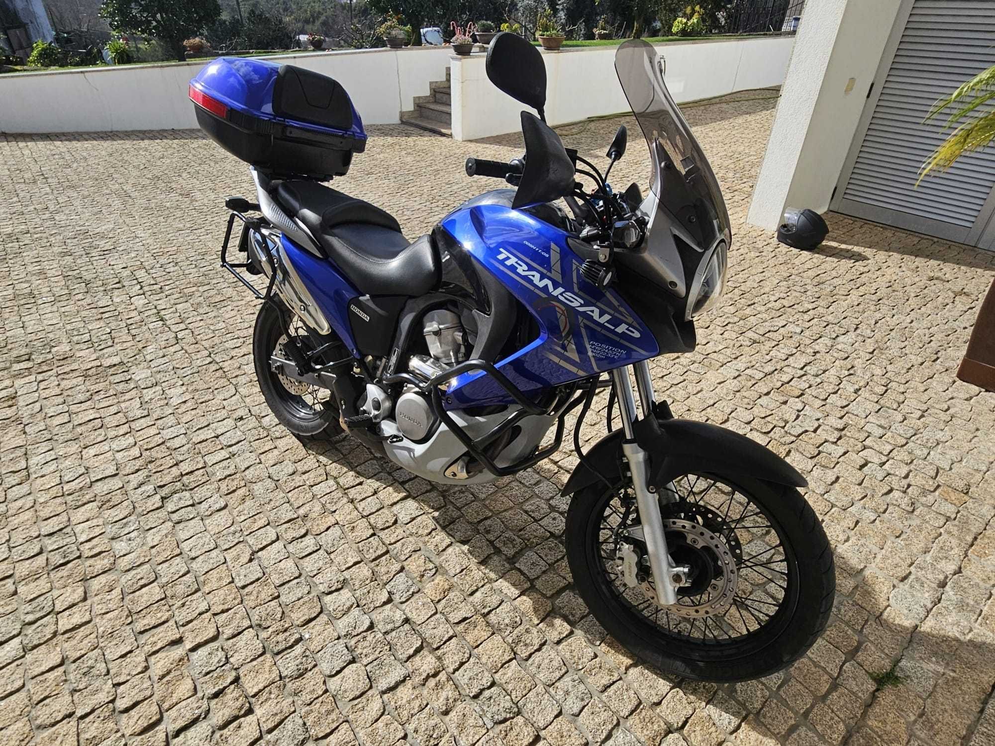 Honda Transalp XL700 ABS