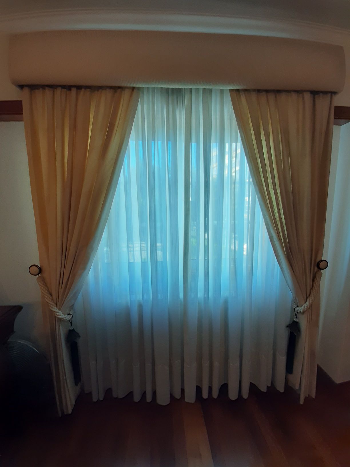 Conjunto de cortinados.