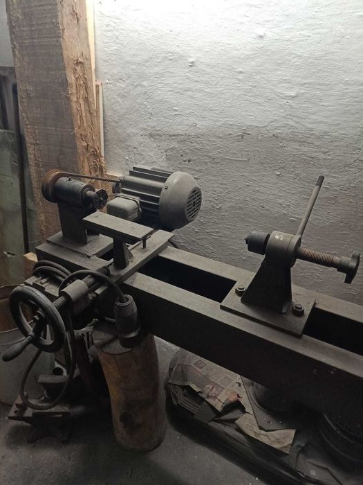 Frezarka typu Sam do drewna sprawna używana na bieżąco.