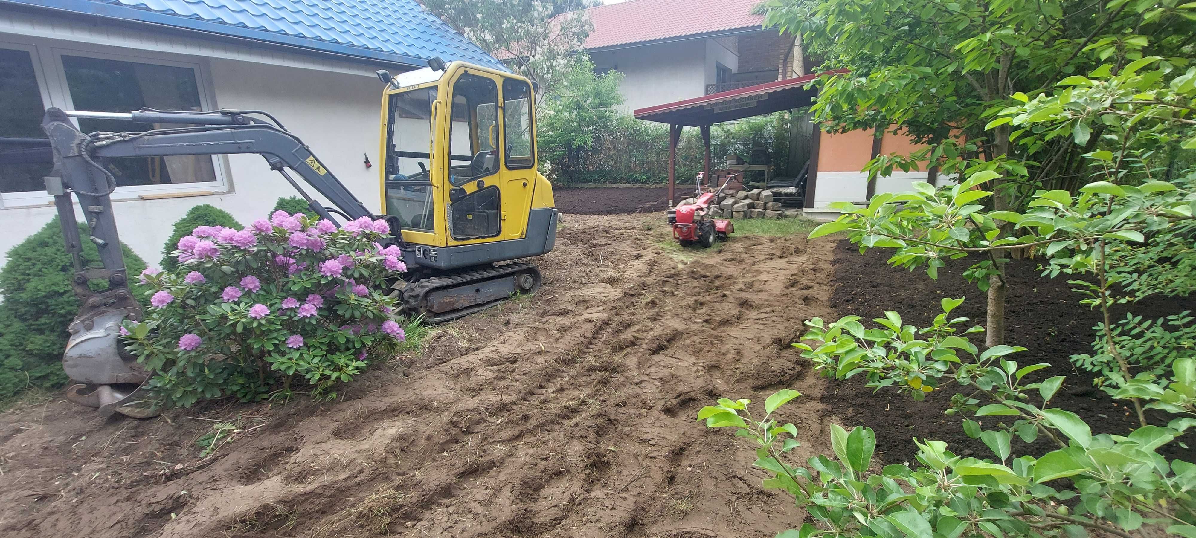 mini koparka, koparko ładowarka, zakładanie i pielęgnacja ogrodów