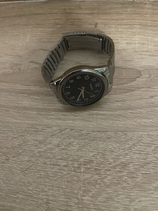 Чоловічий аналоговий годинник Casio MTP-V005D-2B4
