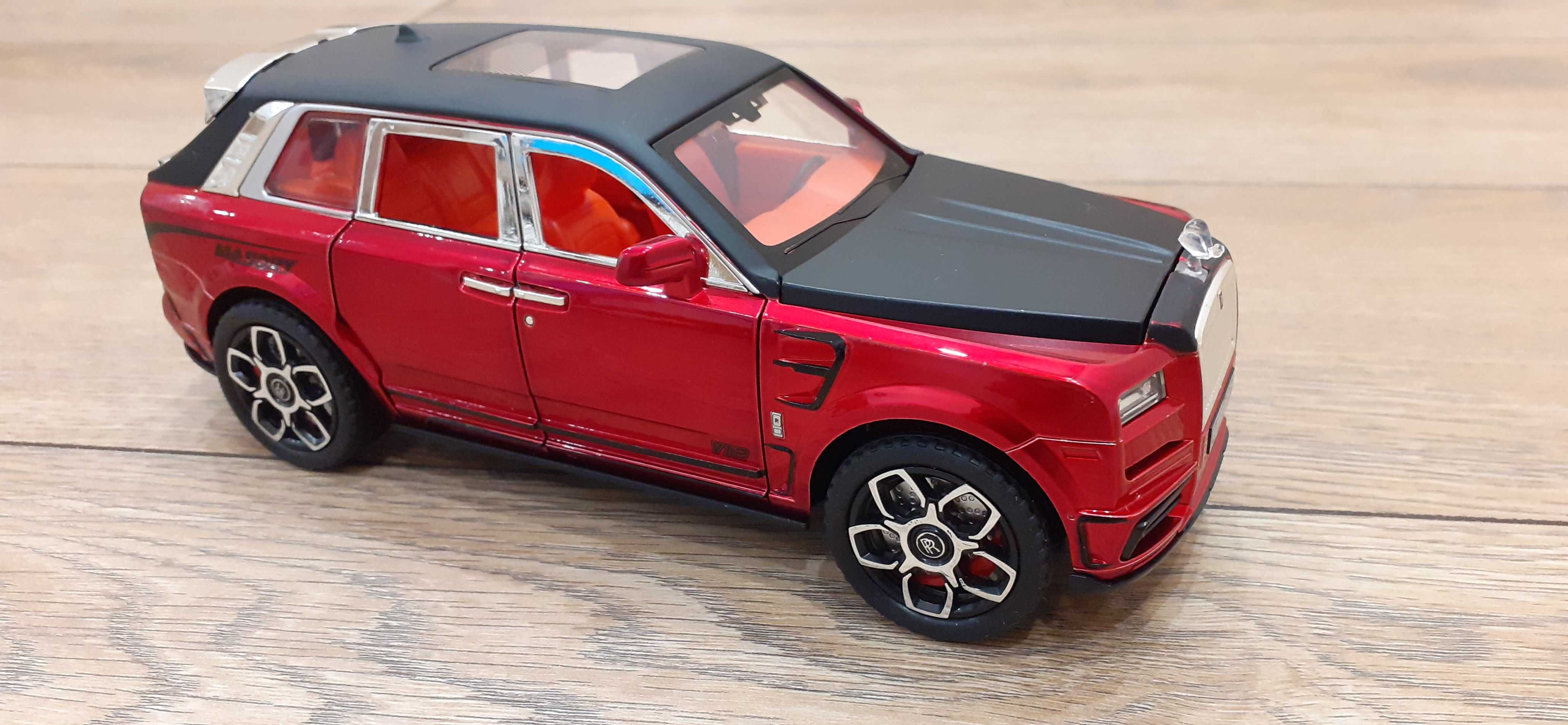 Rolls Royce Culinan Masory 1:24, napęd, światła, dźwięk
