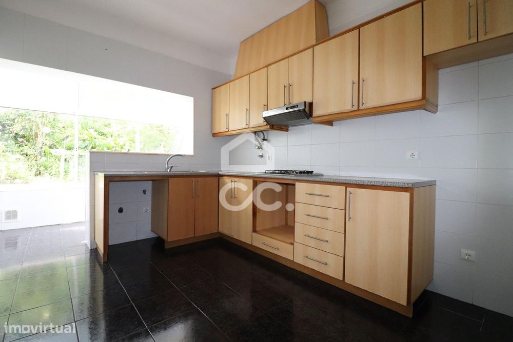 T2 junto ao Hospital da Luz — Eiras E São Paulo De Frades, Coimbra