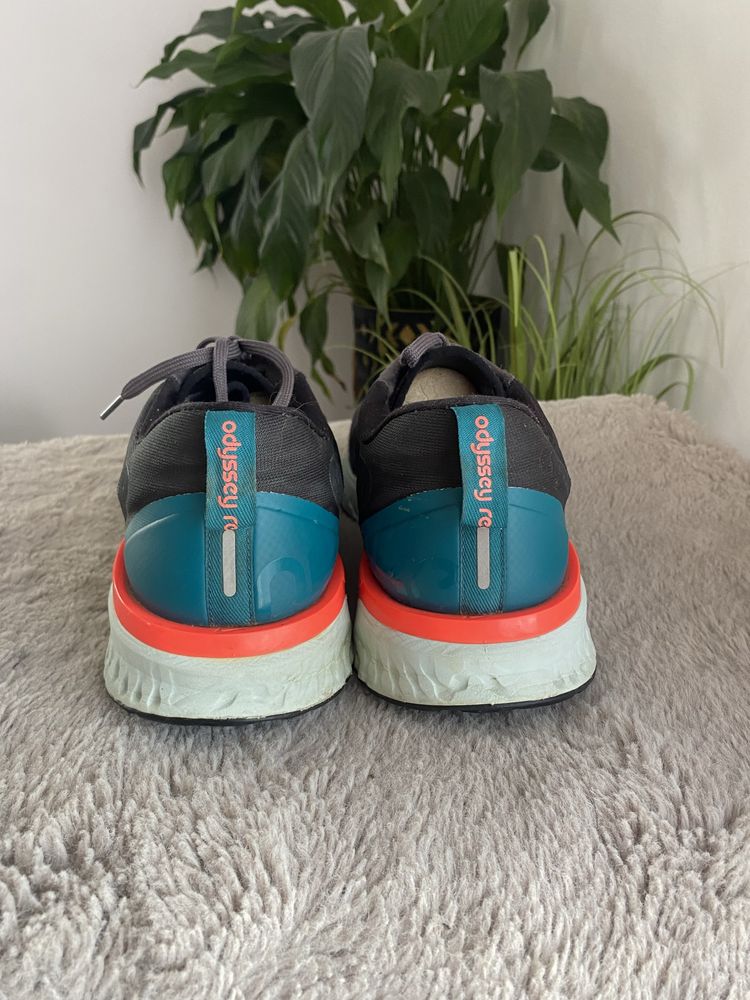 Nike Odyssey React Wolf