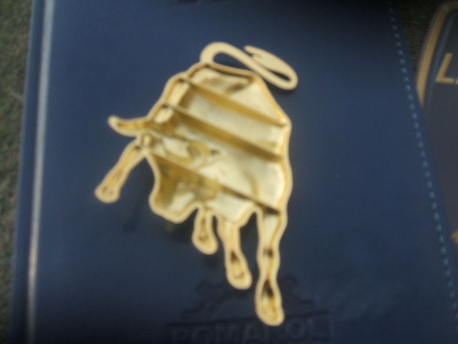lamborghini emblemat logo byk . znaczek metalowy złoty chrom