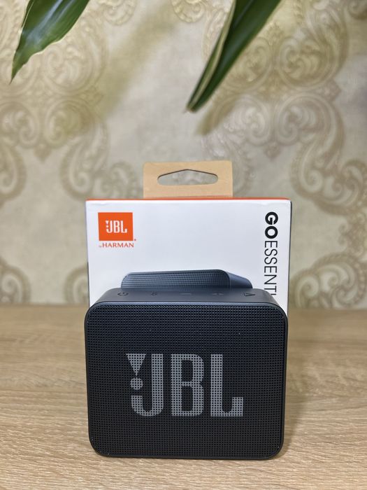 Портативна колонка JBL Go Essential 2 Black