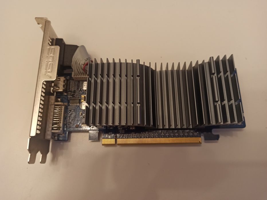 Видеокарта Asus NVIDIA GeForce 210