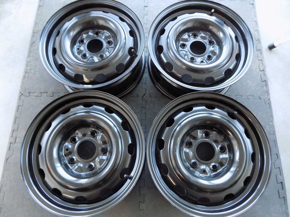 4 x Felgi stalowe 16 CHRYSLER VOYAGER DODGE Journey FIAT Freemont