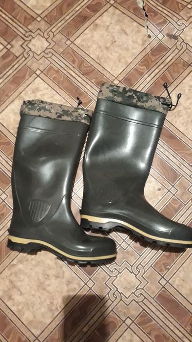 Сапоги мужские  резиновые 45
