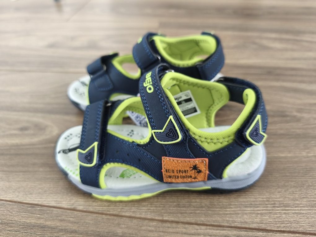 NOWE Buty sandały chłopięce 26 Bejo Martes