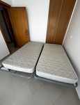 Duas camas 195x95 com colchão