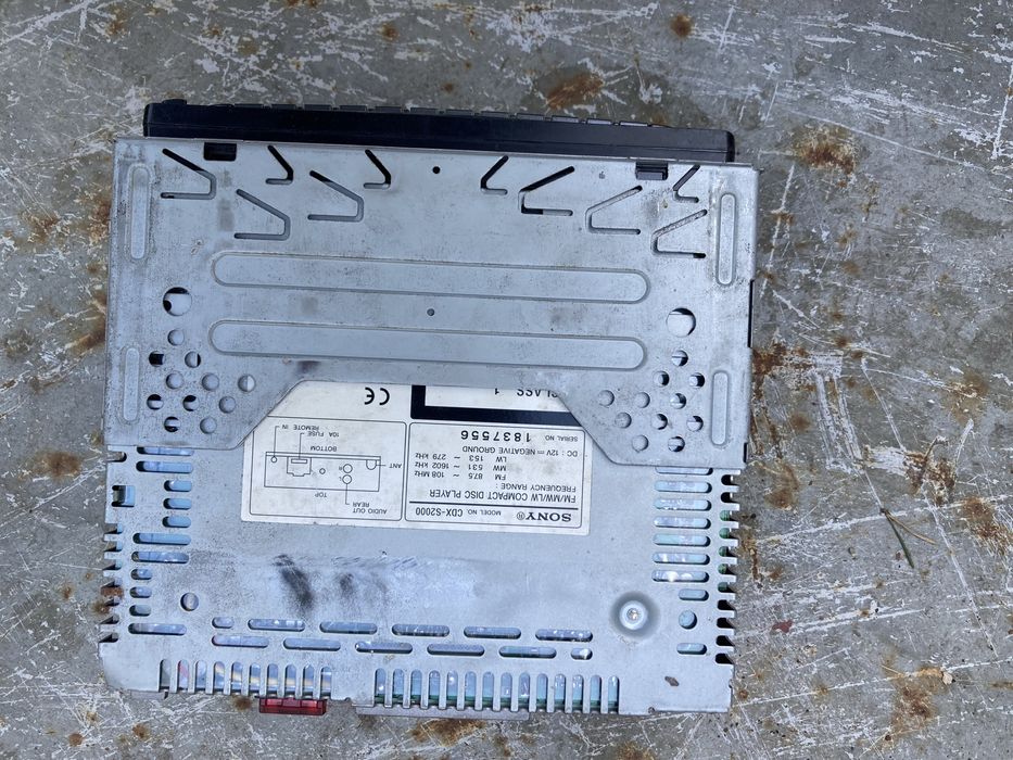 Radio Sony CDX-S2000