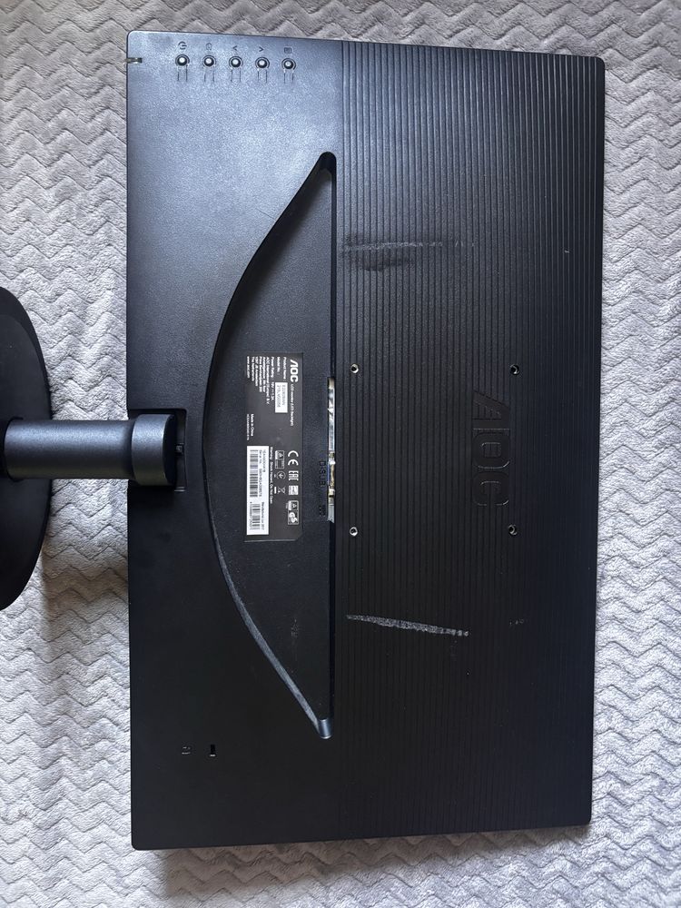 Monitor AOC.