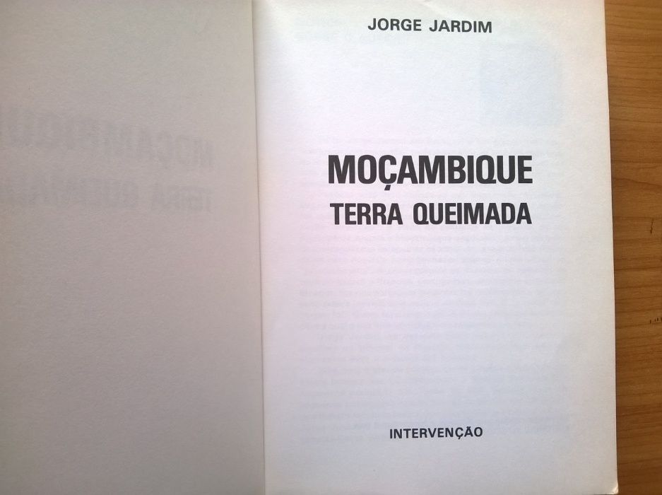 Moçambique Terra Queimada - Jorge Jardim