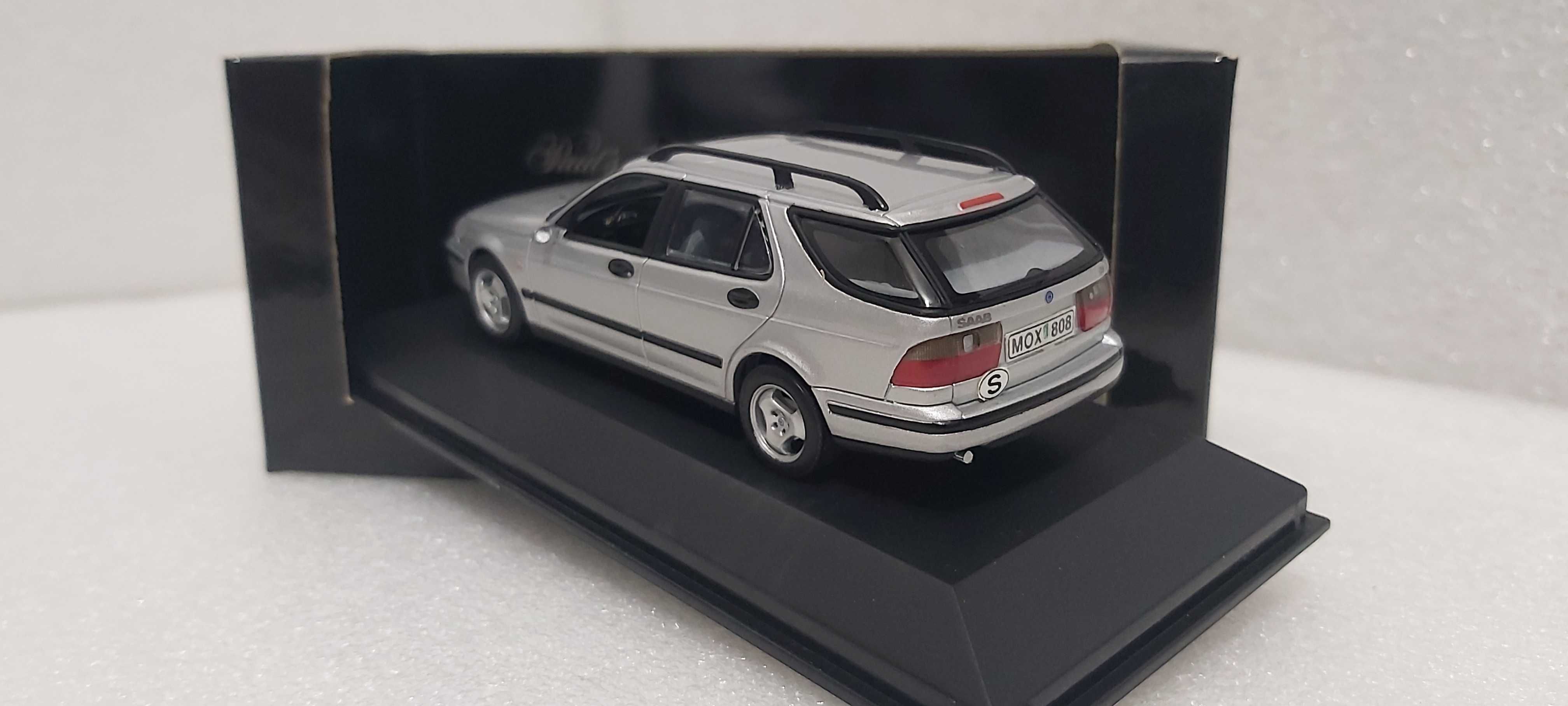 Miniatura Saab 9-5 Break 1999 1:43 Minichamps