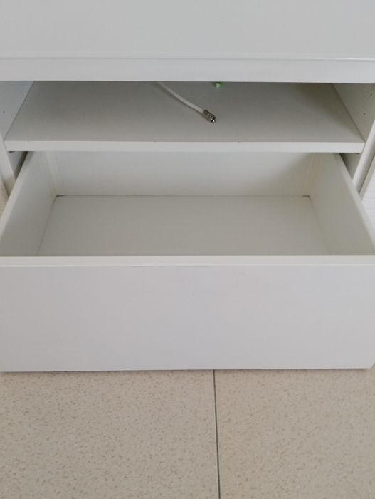 Móvel Branco TV IKEA Besta