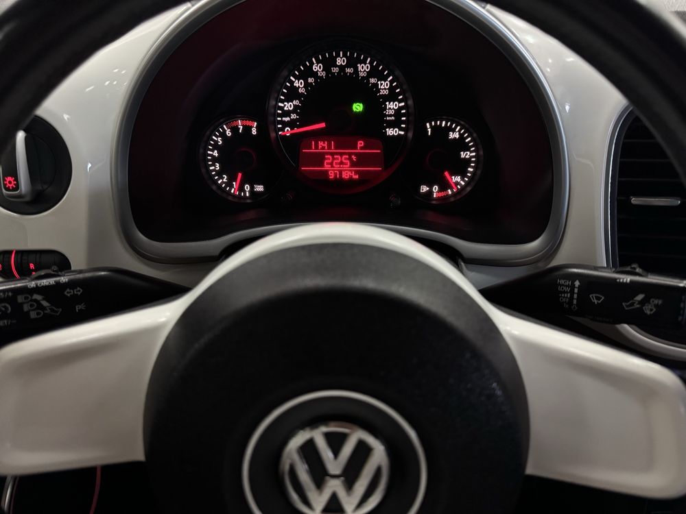 Volkswagen Beetle 2.5МРі 20V 6АКПП 2012 р.в. (170 к.с.)