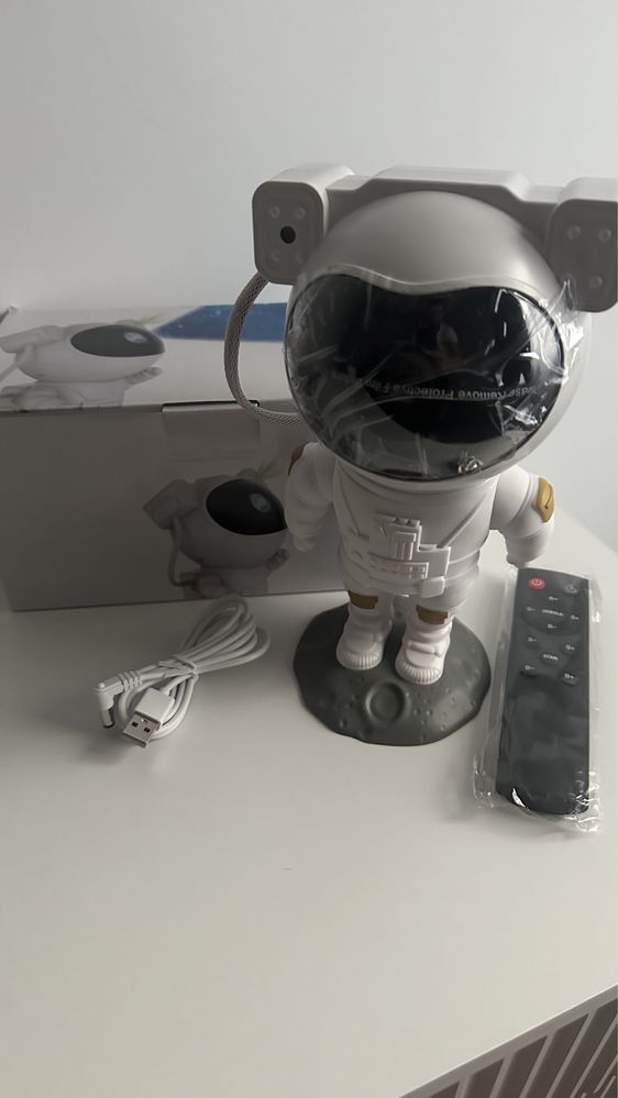 Astronauta - projektor gwiazd - Nowość - biały - lampa.