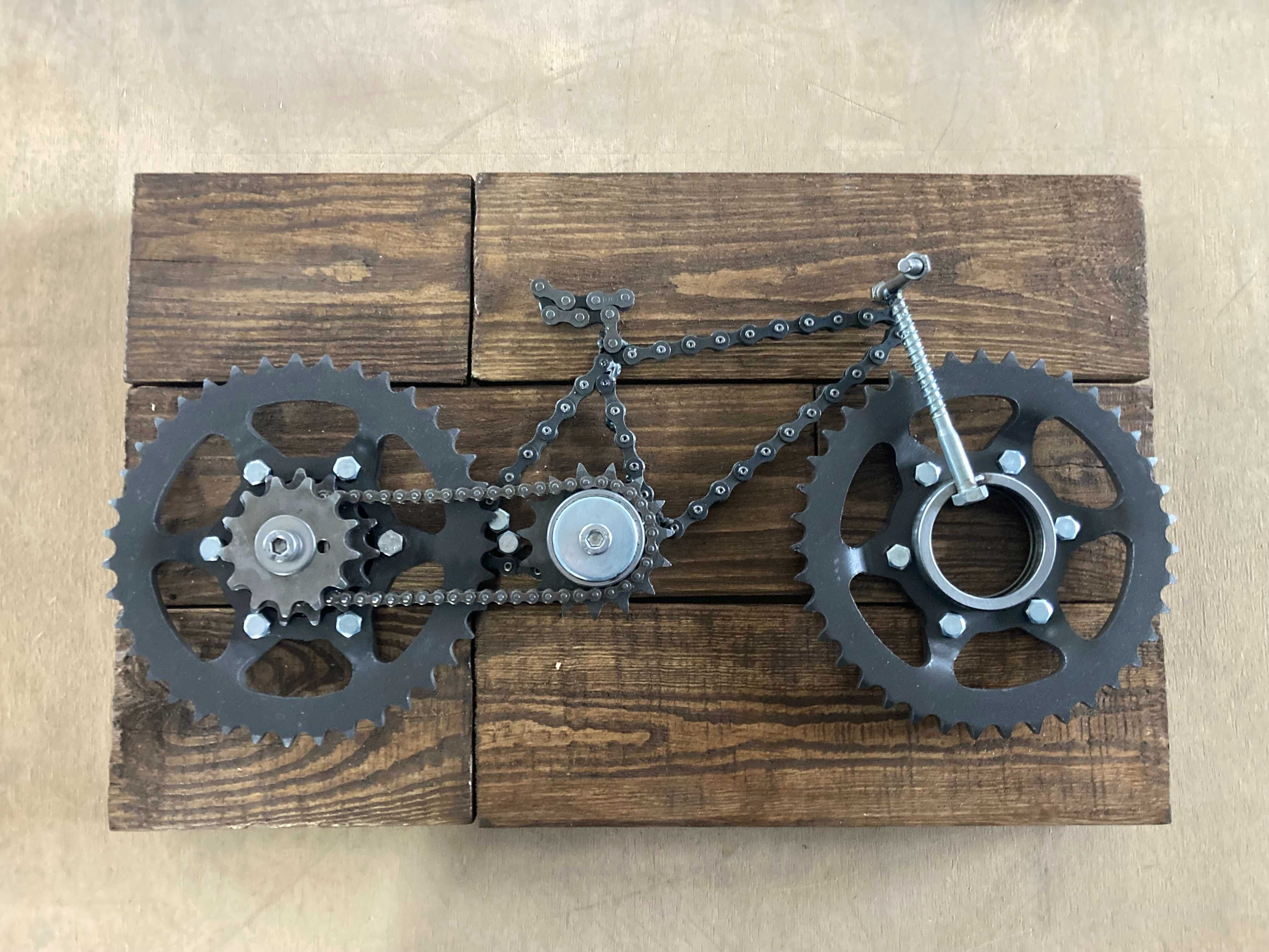 Rower z zębatek i łańcucha [Metaloplastyka]