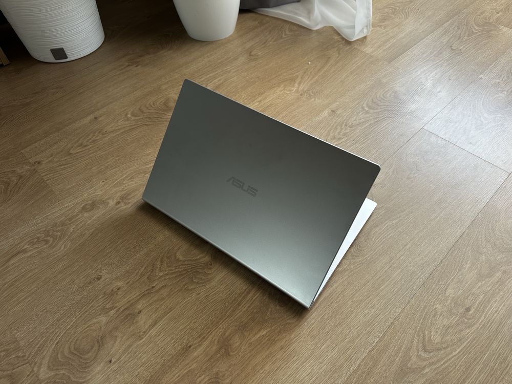 ASUS X515M | Для навчання, роботи та мультимедіа