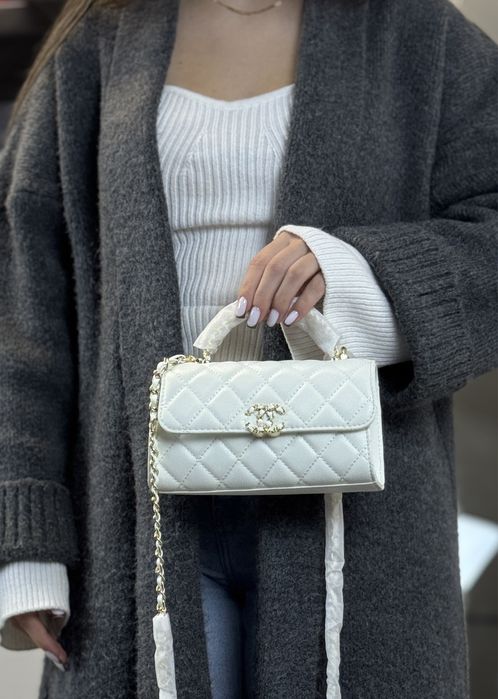 Сумочка Chanel біла