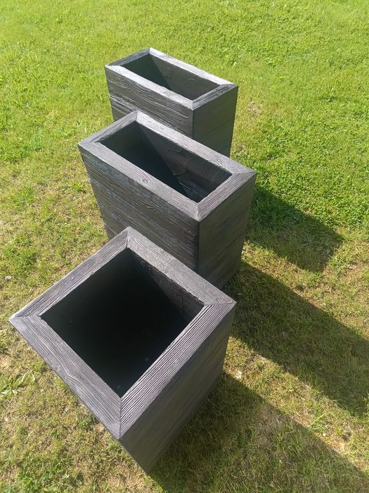 Donice ogrodowe Imitacja drewna i Betonu