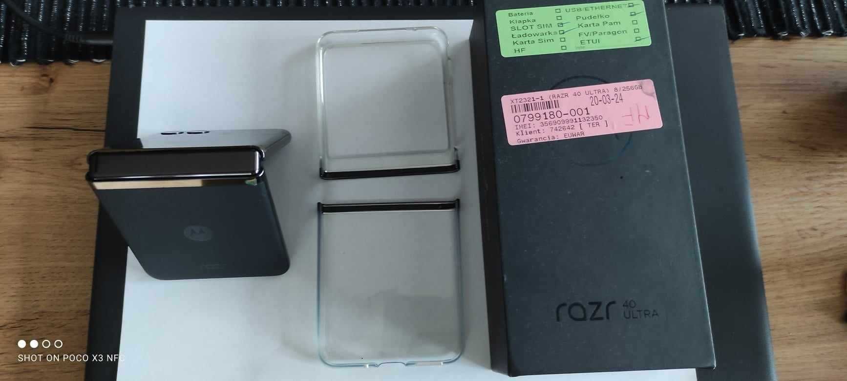 Smartfon Motorola Razr 40 Ultra 8 GB / 256 GB 5G czarny