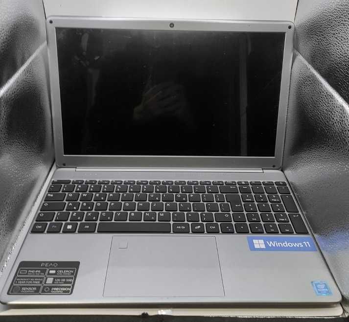 Laptop PEAQ Classic C151V