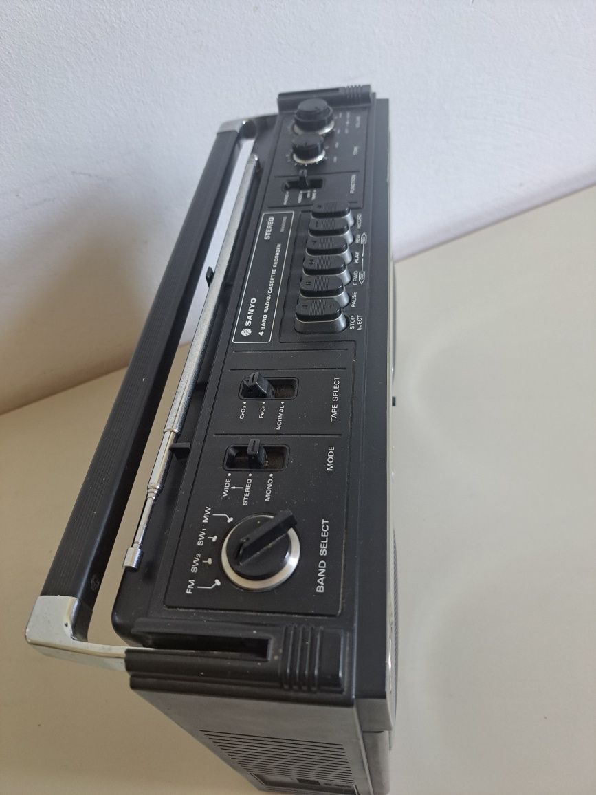 Sanyo m4500 бомбокс магнітофон