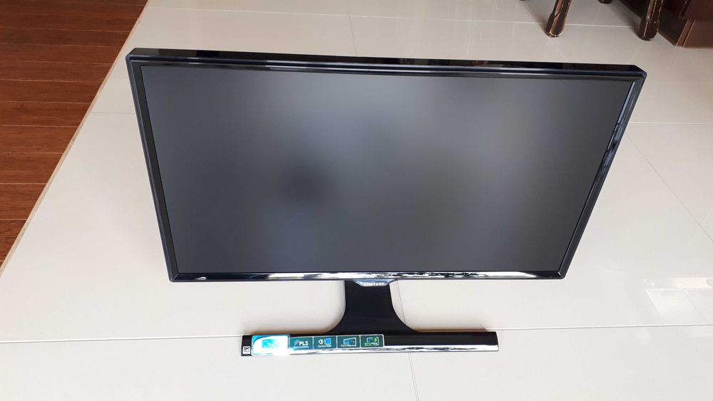 Monitor Samsung 24 cale - jak nowy !!!