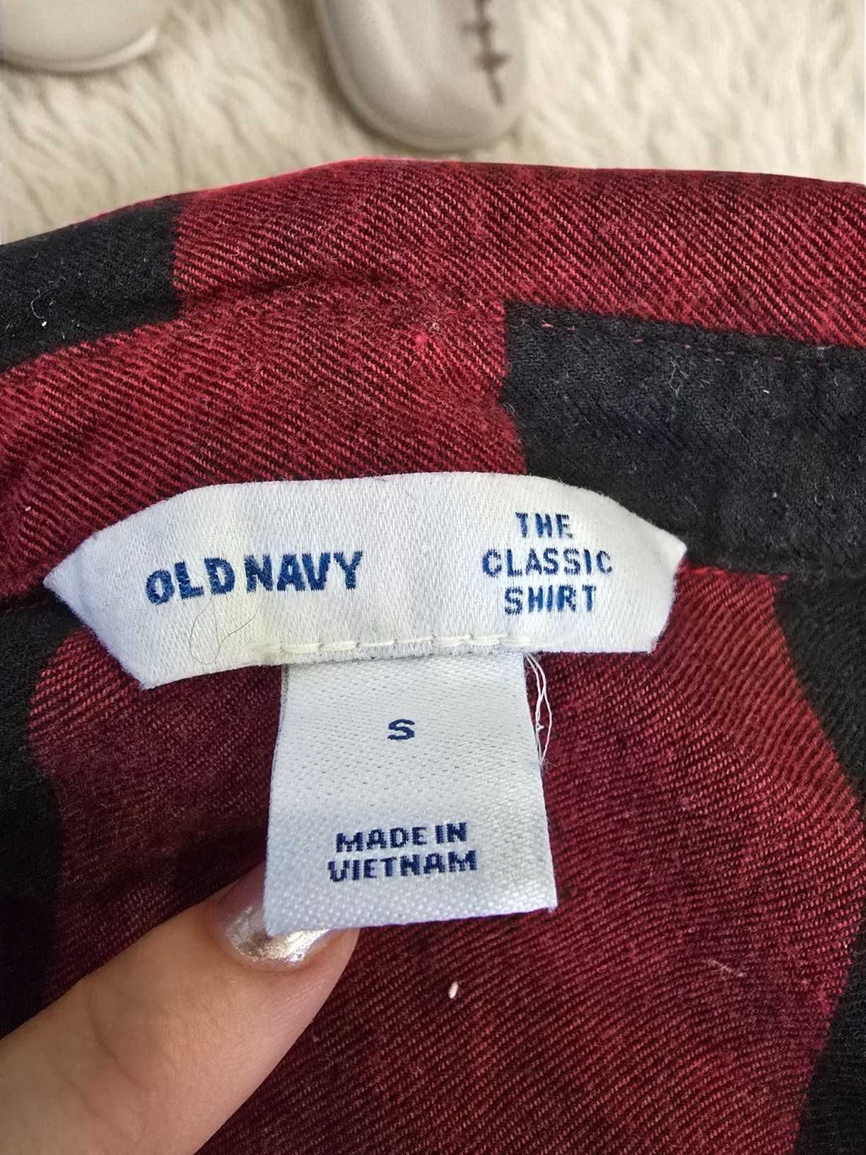 Damska koszula w czarno-czerwoną kratę marki Old Navy, rozmiar S