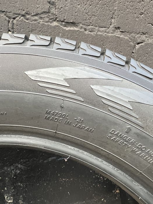 Шини р17 225/65 Yokohama Ice Guard g075