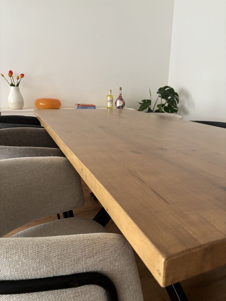 Mesa de sala de jantar - 2 metros