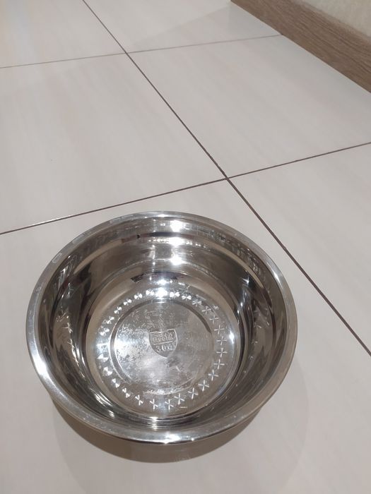 Миска металлическая