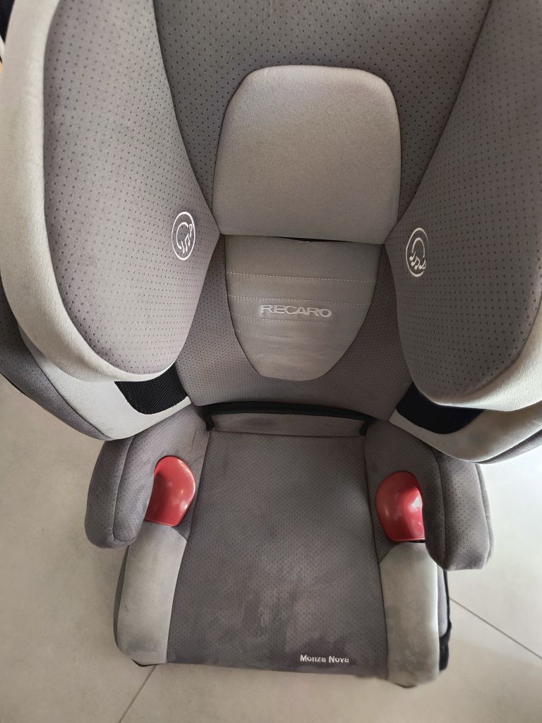 Fotelik samochodowy Recaro Monza Nova Seatfix Grey 15-36Kg