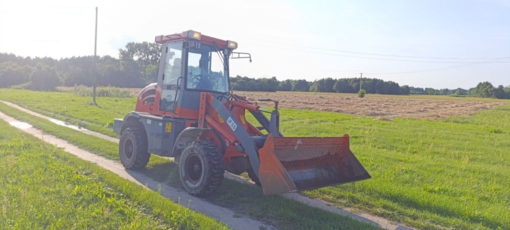 Ładowarka 3.5T  4x4