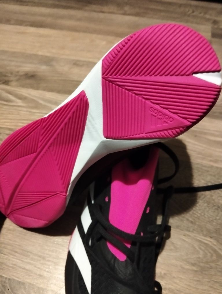 Кросівки Adidas Predator нові