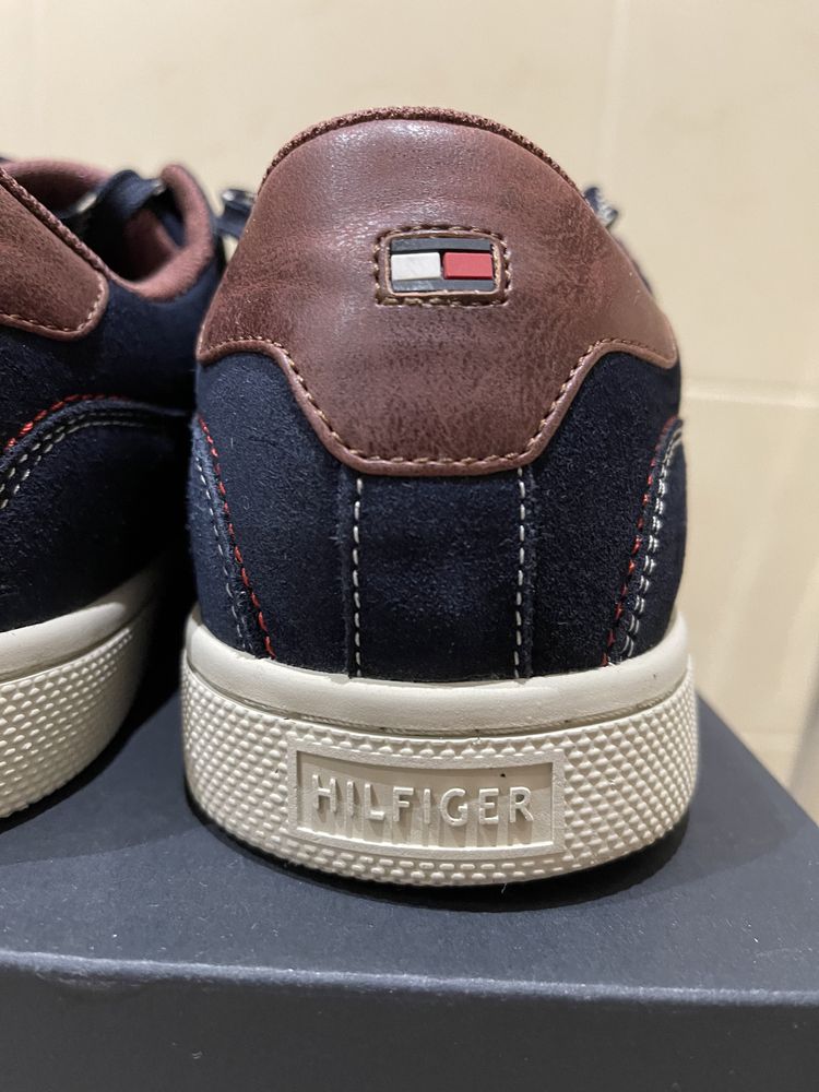 Tommy Hilfiger rozm. 44 ( 28,5 cm) - obuwie męskie